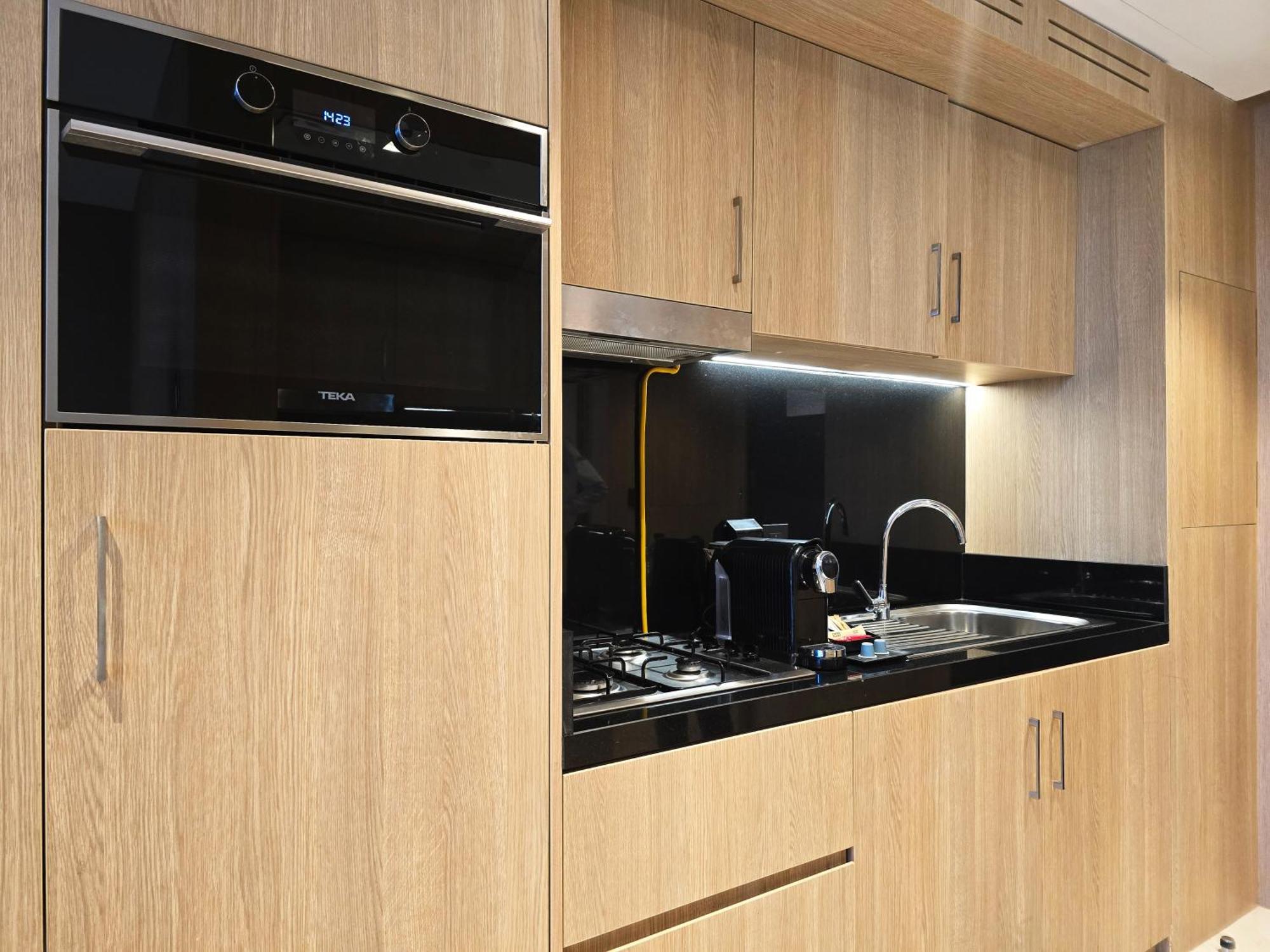 Mirdif Suite Kitchen